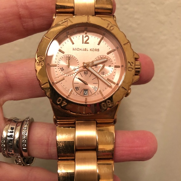 Michael Kors Rose Gold Watch - Picture 1 of 4